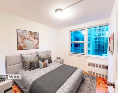 160 East 55th Street - Photo Thumbnail 2