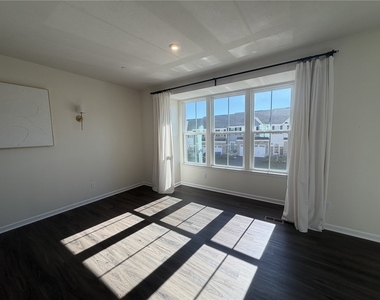 213 Cranesbill Dr - Photo Thumbnail 22
