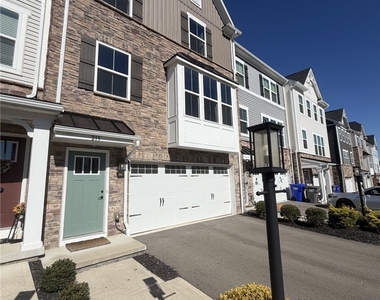 213 Cranesbill Dr - Photo Thumbnail 1