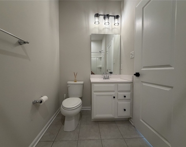213 Cranesbill Dr - Photo Thumbnail 44