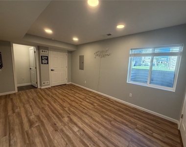 213 Cranesbill Dr - Photo Thumbnail 7