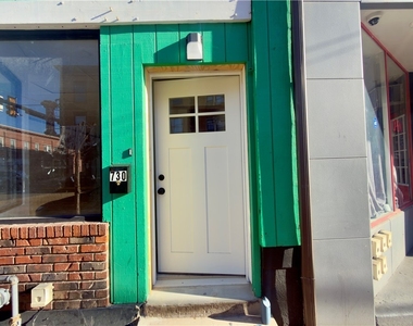 730 Broadway Ave - Photo Thumbnail 2