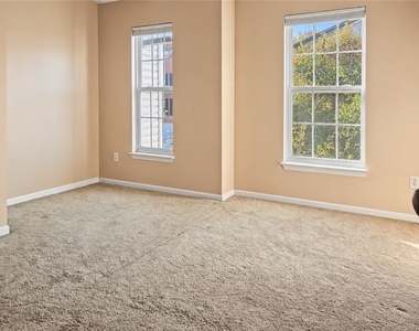 603 Village Green Blvd - Photo Thumbnail 10