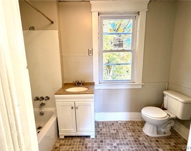 210 Grant Avenue - Photo Thumbnail 19