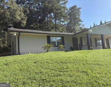 215 Belair Drive - Photo Thumbnail 6