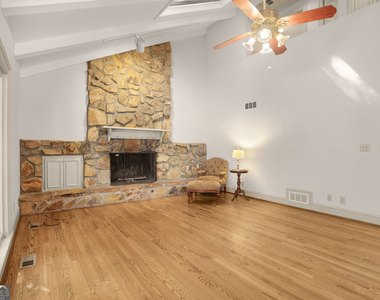 303 Flat Creek Trail - Photo Thumbnail 5