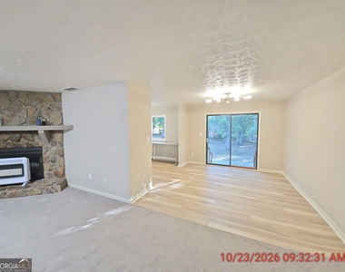 195 Summertown Drive - Photo Thumbnail 3