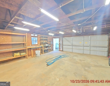 195 Summertown Drive - Photo Thumbnail 16