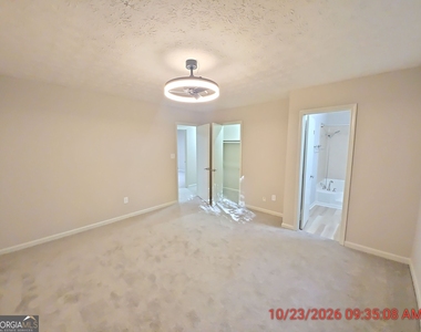 195 Summertown Drive - Photo Thumbnail 8