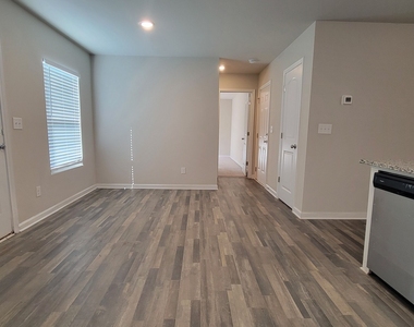 110 Sonoma Wood Trail - Photo Thumbnail 4