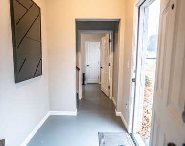 80 Adrians Lane - Photo Thumbnail 2