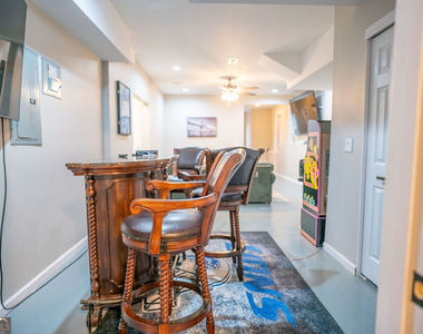 80 Adrians Lane - Photo Thumbnail 17