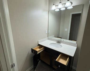 459 Braemore Mill Drive - Photo Thumbnail 9