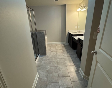 459 Braemore Mill Drive - Photo Thumbnail 10