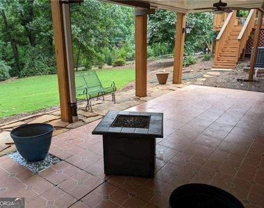 1455 Spalding Drive - Photo Thumbnail 19