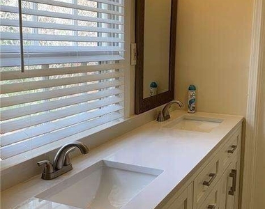 1455 Spalding Drive - Photo Thumbnail 14