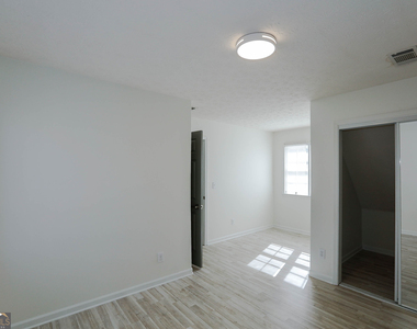 1885 Watercrest Circle - Photo Thumbnail 32