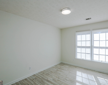 1885 Watercrest Circle - Photo Thumbnail 28