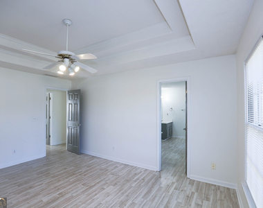 1885 Watercrest Circle - Photo Thumbnail 16