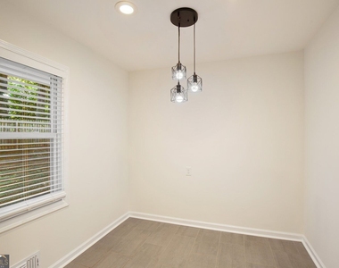 434 Afton Drive - Photo Thumbnail 17