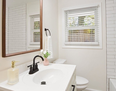 434 Afton Drive - Photo Thumbnail 6