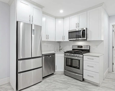 1075 Hancock Street - Photo Thumbnail 3