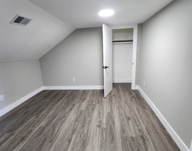 93 Hughes St - Photo Thumbnail 8