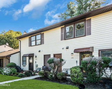 324 Crawford Street - Photo Thumbnail 2