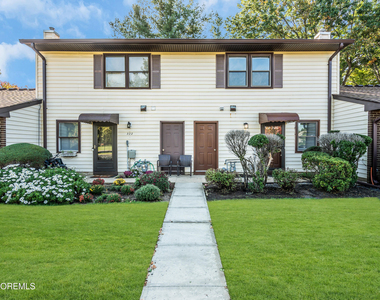324 Crawford Street - Photo Thumbnail 3
