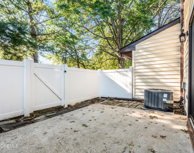324 Crawford Street - Photo Thumbnail 37