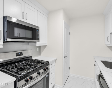 324 Crawford Street - Photo Thumbnail 19