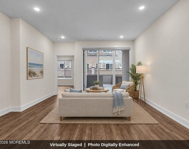 521 Lake Avenue - Photo Thumbnail 2
