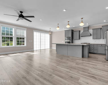 3443 Glen Oaks Lane - Photo Thumbnail 7