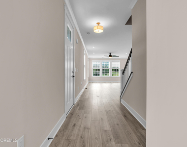 3443 Glen Oaks Lane - Photo Thumbnail 5
