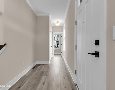 3443 Glen Oaks Lane - Photo Thumbnail 6