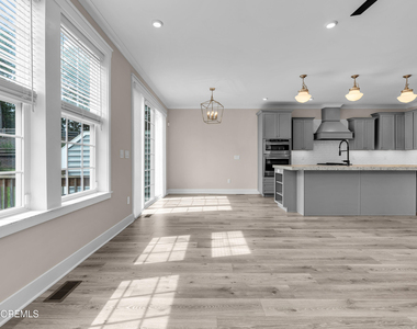 3443 Glen Oaks Lane - Photo Thumbnail 10