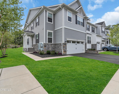 3443 Glen Oaks Lane - Photo Thumbnail 3