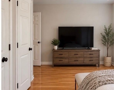 20 Washington Street - Photo Thumbnail 8