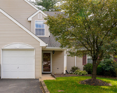 23 Commons Drive - Photo Thumbnail 2