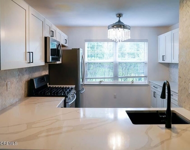 23 Commons Drive - Photo Thumbnail 9