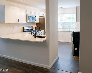 23 Commons Drive - Photo Thumbnail 8