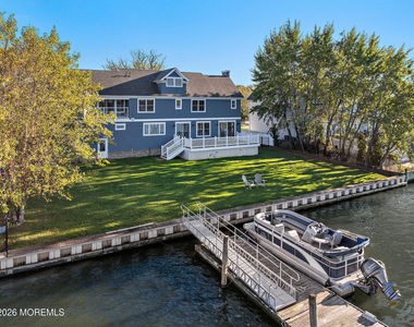 443 Driveway - Photo Thumbnail 2