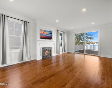 443 Driveway - Photo Thumbnail 8