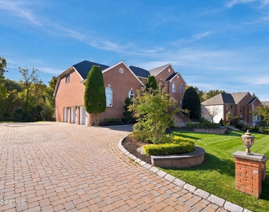 309 Flower Lane - Photo Thumbnail 29