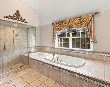 309 Flower Lane - Photo Thumbnail 5