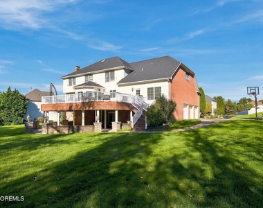 309 Flower Lane - Photo Thumbnail 30