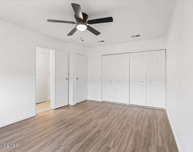 114 Village Green Way - Photo Thumbnail 20