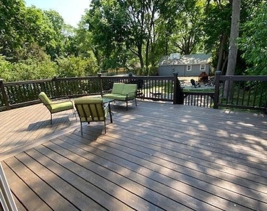 190 Oakwood Avenue - Photo Thumbnail 10