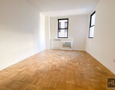 East 79th Street - Photo Thumbnail 1