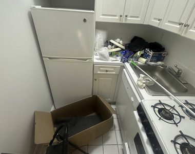 417 West 56th Street - Photo Thumbnail 2